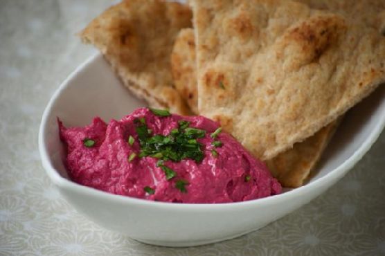 Roasted beet hummus