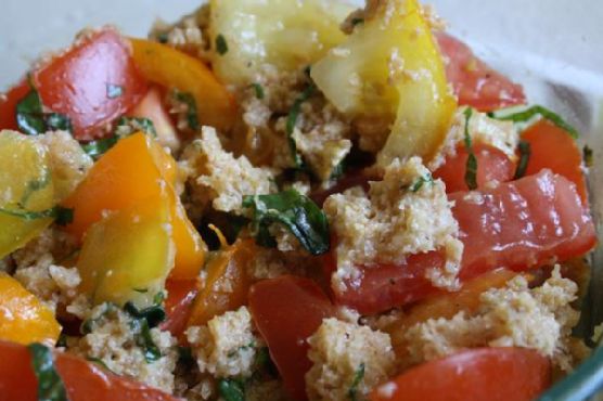 Traditional panzanella