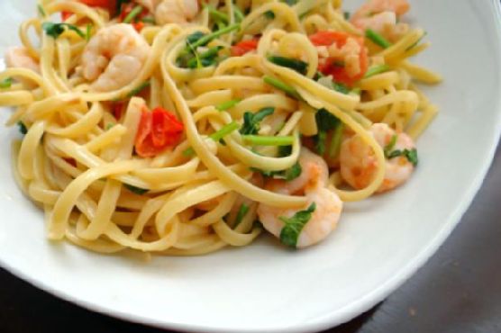 Shrimp pasta tomato cream sauce