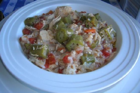 Slow cooker chicken gumbo soup