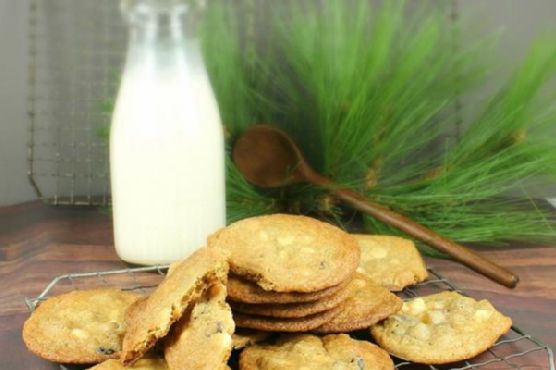 Cranberry-orange pistachio chip cookies