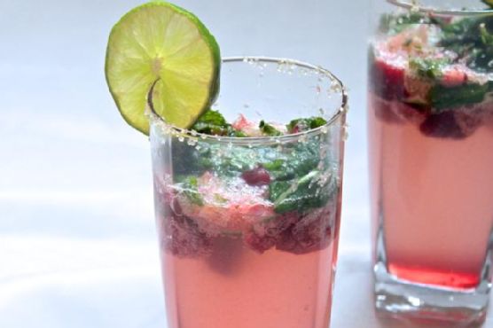 Cherry lime mojito