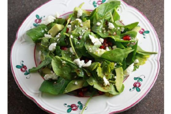 Arugula pomegranate avocado goat cheese salad