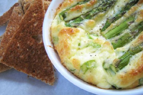 Egg souffle with bacon and asparagus