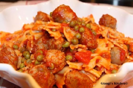 Pasta with peas and italian sausage