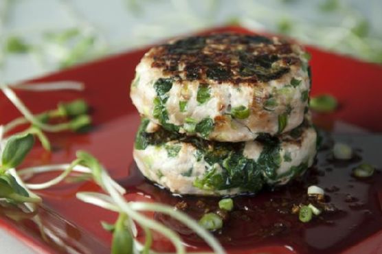 Turkey-spinach burgers with sweet soy-ginger sauce