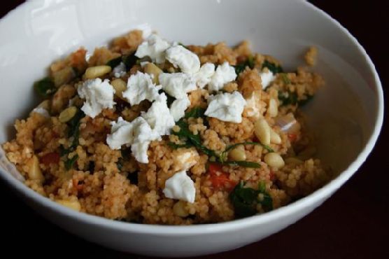 Spinach, tomato & onion couscous