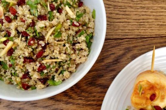 Quinoa salad with barberries & nuts