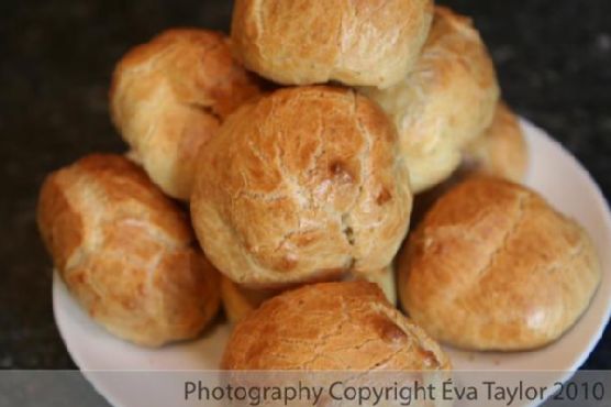 Gluten-free profiteroles