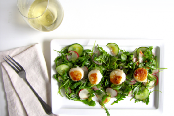 Citrus arugula salad with seared scallops