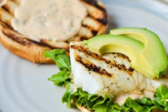 Grilled fish sandwiches