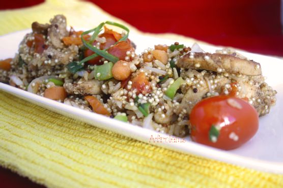 Stir fried quinoa, brown rice and chicken breast