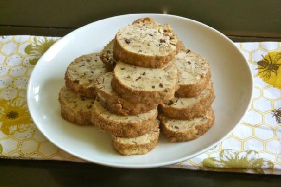 Cacao-pecan shortbread cookies