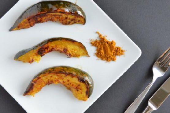 Maple & curry acorn squash