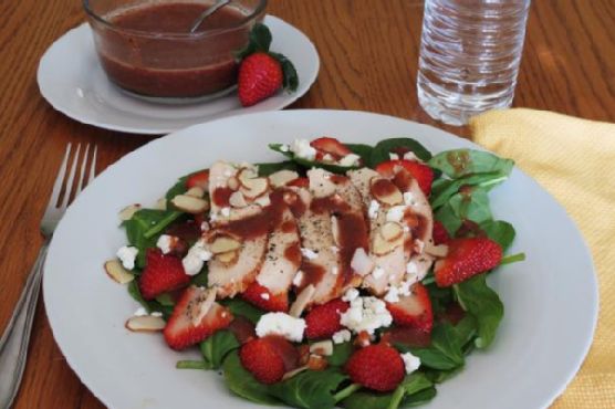 Spinach salad with strawberry vinaigrette