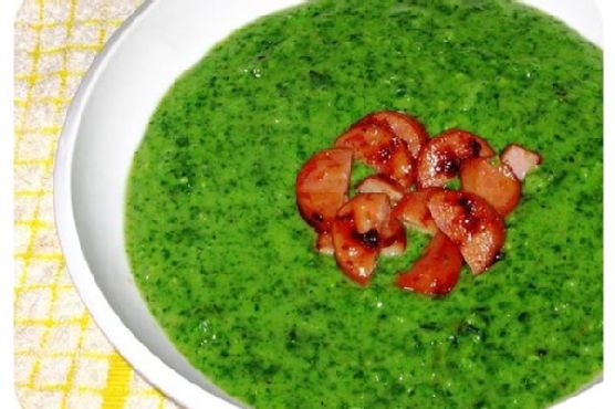 Minted pea spinach soup