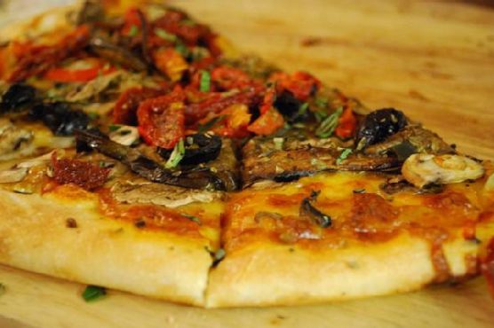 Summer vegetable pizza