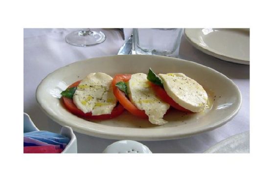 Italian tomato and mozzarella caprese