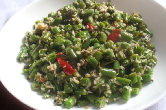 Green bean poriyal