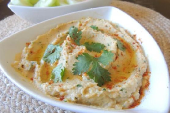 Cilantro hummus