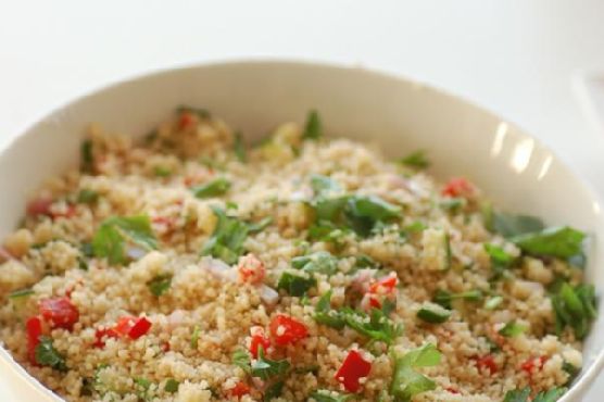 Moroccan couscous and chickpea salad