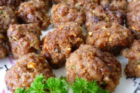 Satay beef balls