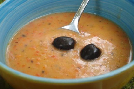 Potato soup with peppers and olives