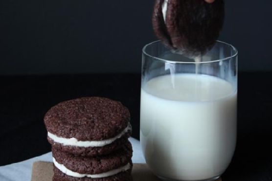 Delicious homemade chocolate oreos