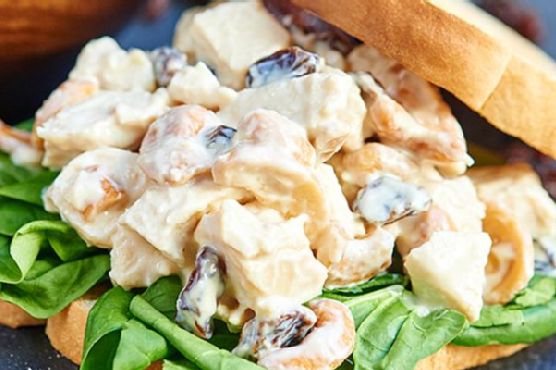 Greek yogurt chicken salad