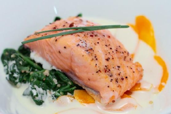 Salmon confit lemongrass sauce