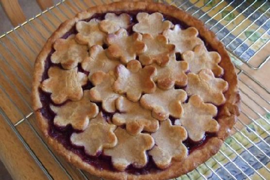 Cherry-berry pie with agave nectar all-butter crust