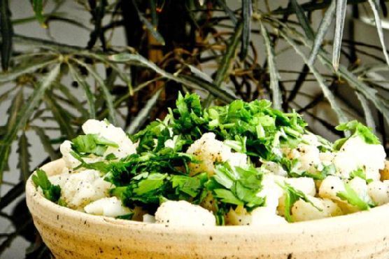 Egyptian cauliflower side salad