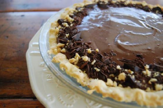 Vegan chocolate banana pie