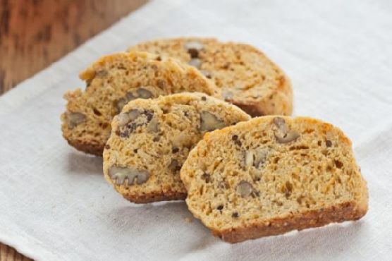 Cheddar pecan cocktail biscotti