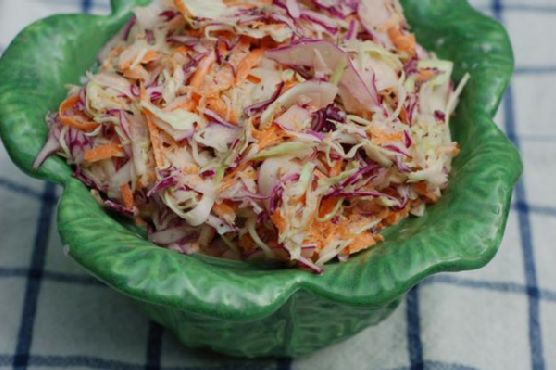 Classic creamy coleslaw