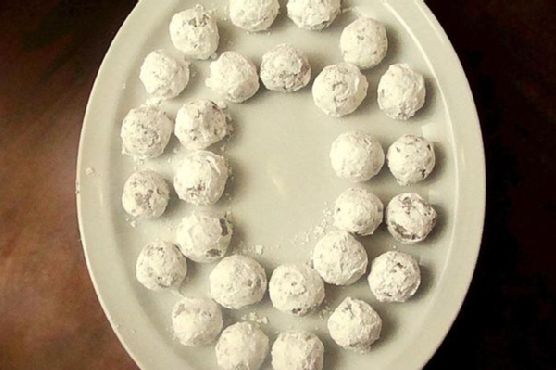 Authentic kentucky bourbon balls