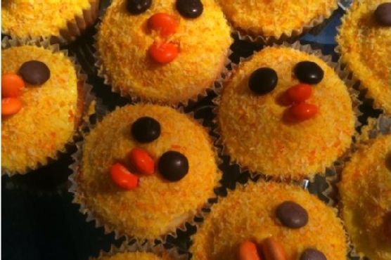 Baby chick cupcakes