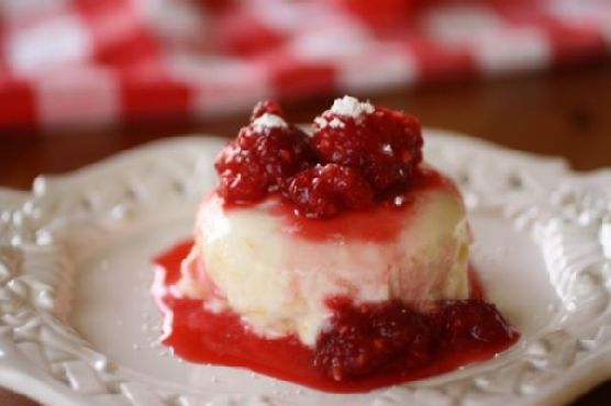 Panna cotta with raspberry and orange sauce