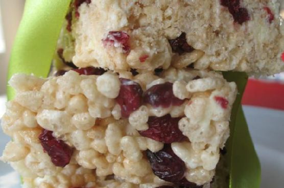 Cranberry and white chocolate rice krispies squares