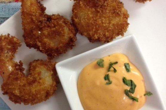 Breaded shrimp and spicy mayo appetizer