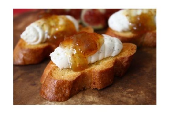 Goat cheese and fig crostini