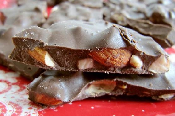 Chocolate almond bark