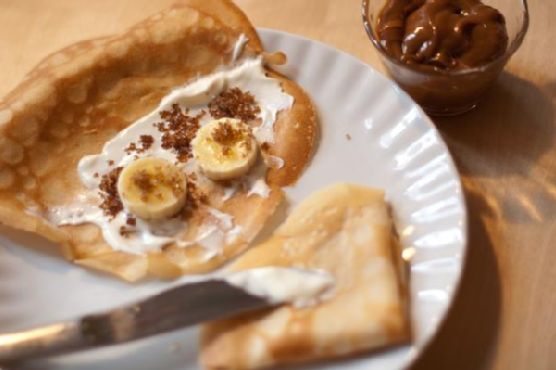 Bailey's irish cream crepes with creme