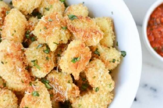 Crispy italian cauliflower poppers appetizer