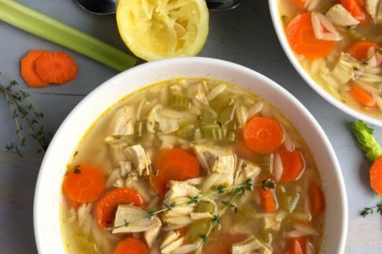 Light greek lemon chicken orzo soup