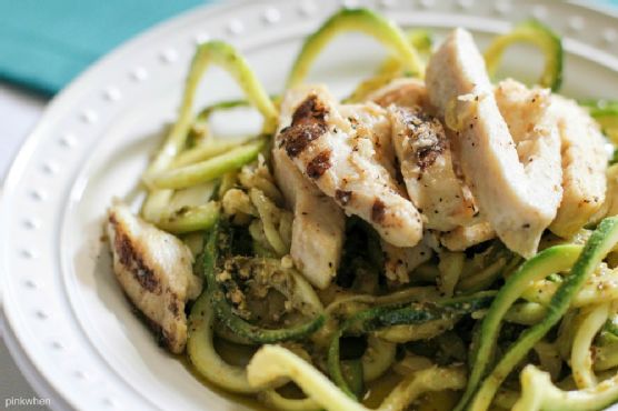 Pesto chicken zoodles