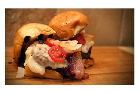 Elk sliders with pancetta bacon and smoked mozzarella