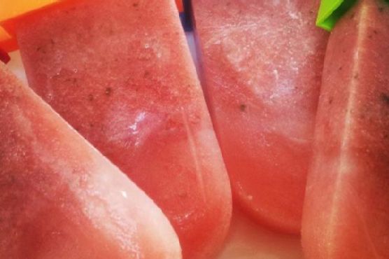 Watermelon popsicles with mint, basil & lime