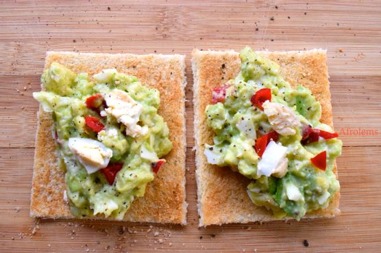 Avocado egg salad