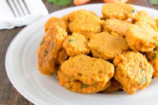 Skinny carrot fritters